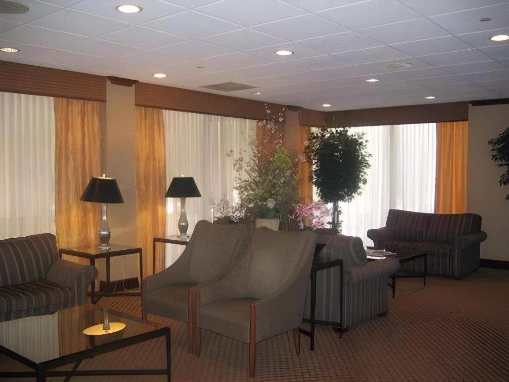Garden Plaza Hotel Saddle Brook Exteriér fotografie