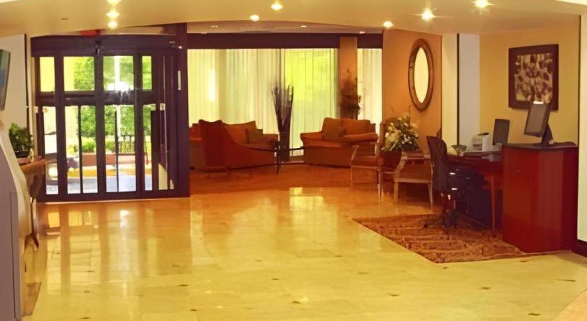 Garden Plaza Hotel Saddle Brook Exteriér fotografie