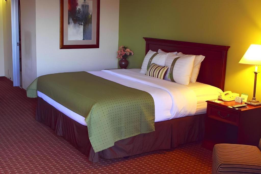 Garden Plaza Hotel Saddle Brook Exteriér fotografie