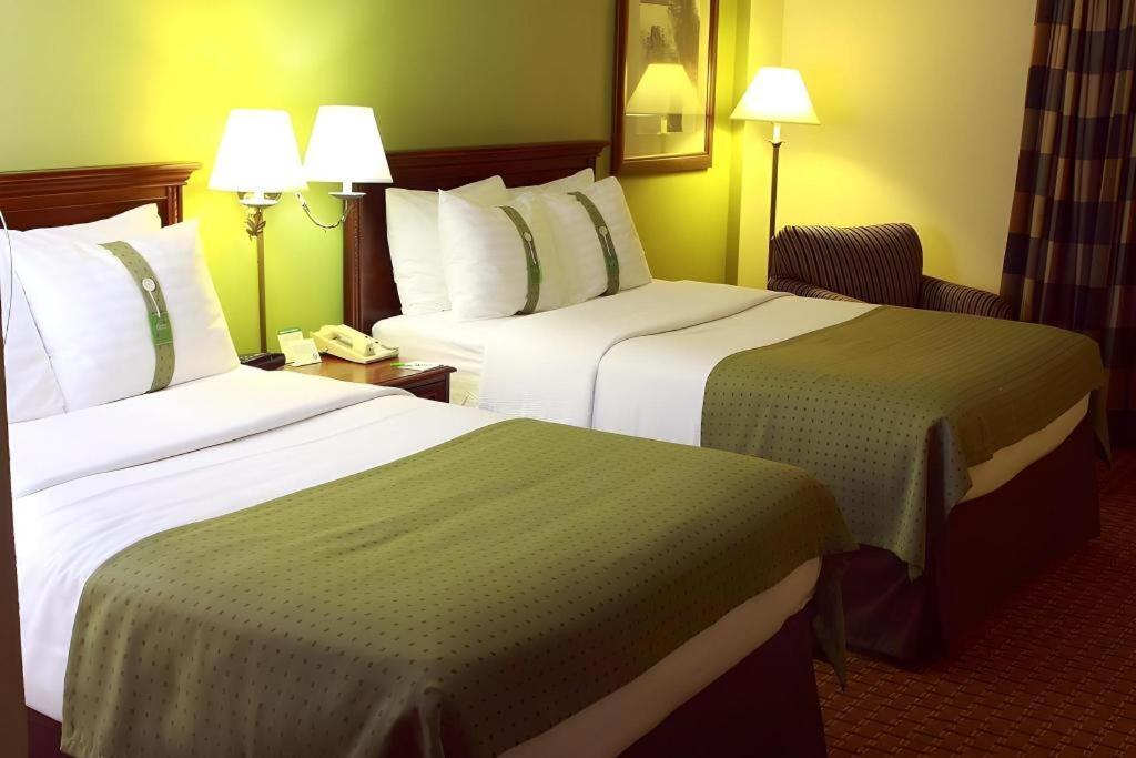 Garden Plaza Hotel Saddle Brook Exteriér fotografie