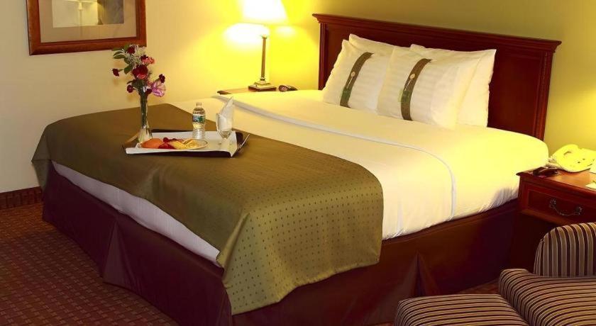 Garden Plaza Hotel Saddle Brook Exteriér fotografie