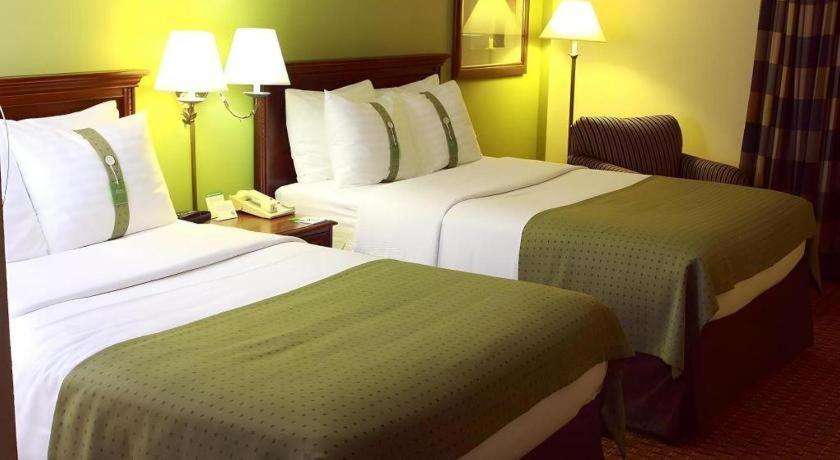 Garden Plaza Hotel Saddle Brook Exteriér fotografie