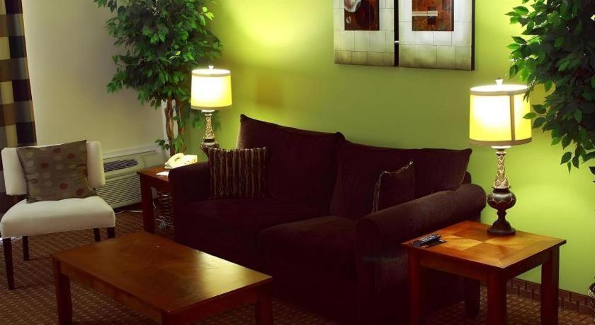 Garden Plaza Hotel Saddle Brook Exteriér fotografie