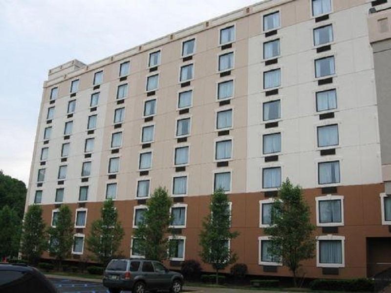 Garden Plaza Hotel Saddle Brook Exteriér fotografie